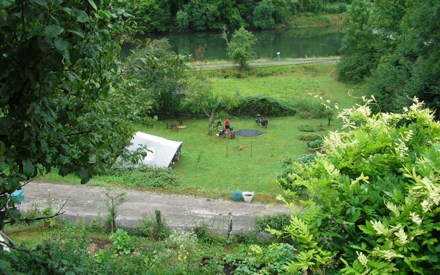 Camping chez l'habitant - La Maison Imparfaite