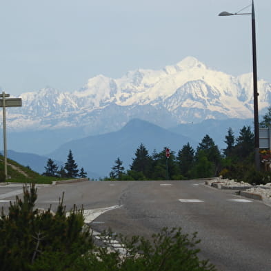 Le Col de la Faucille