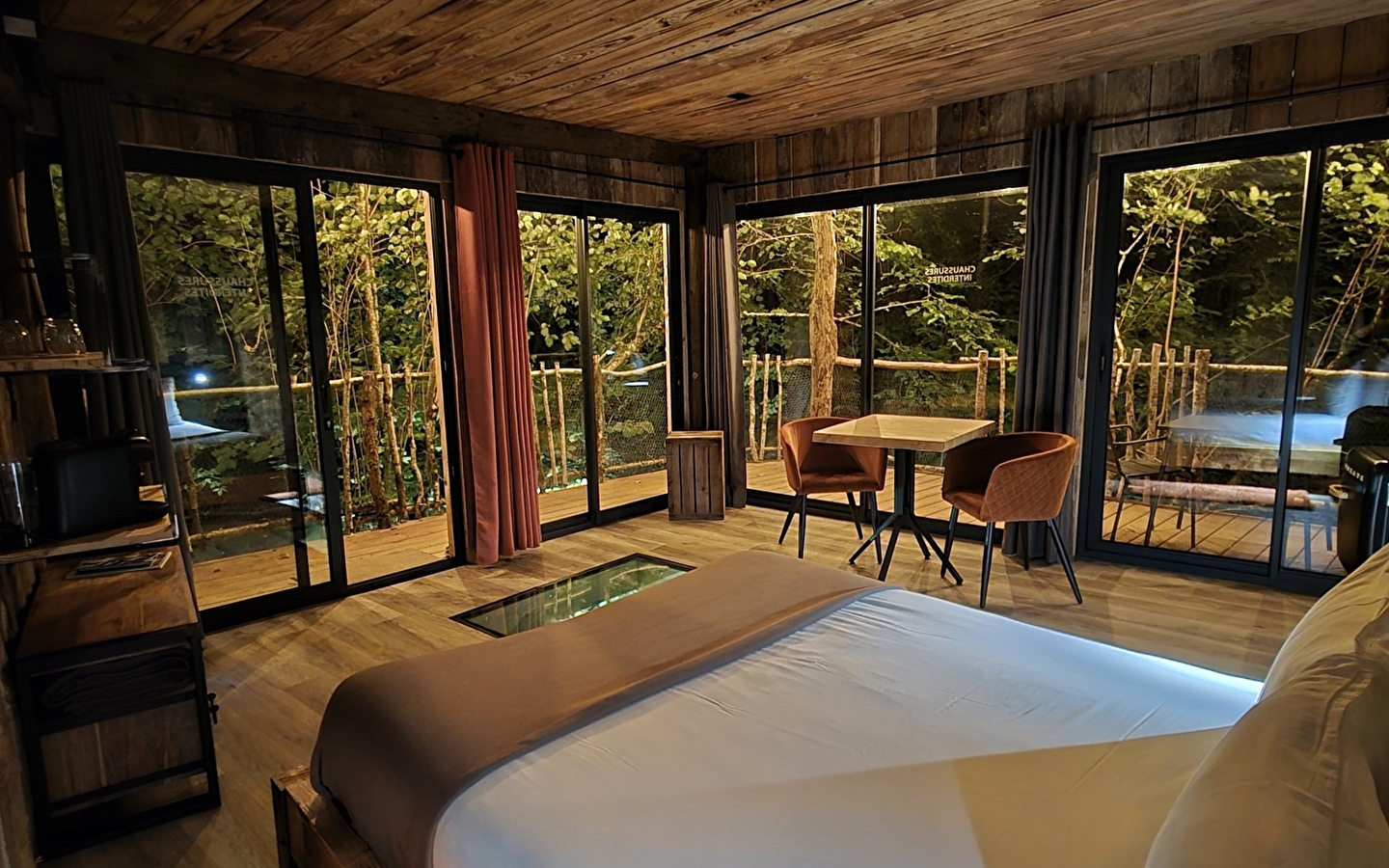 Lodge Insolite de la Cascade du Moulin de Cramans