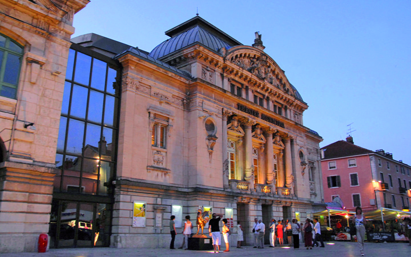 Scène nationale de Bourg-en-Bresse _ Théâtre de Bourg-en-Bresse
