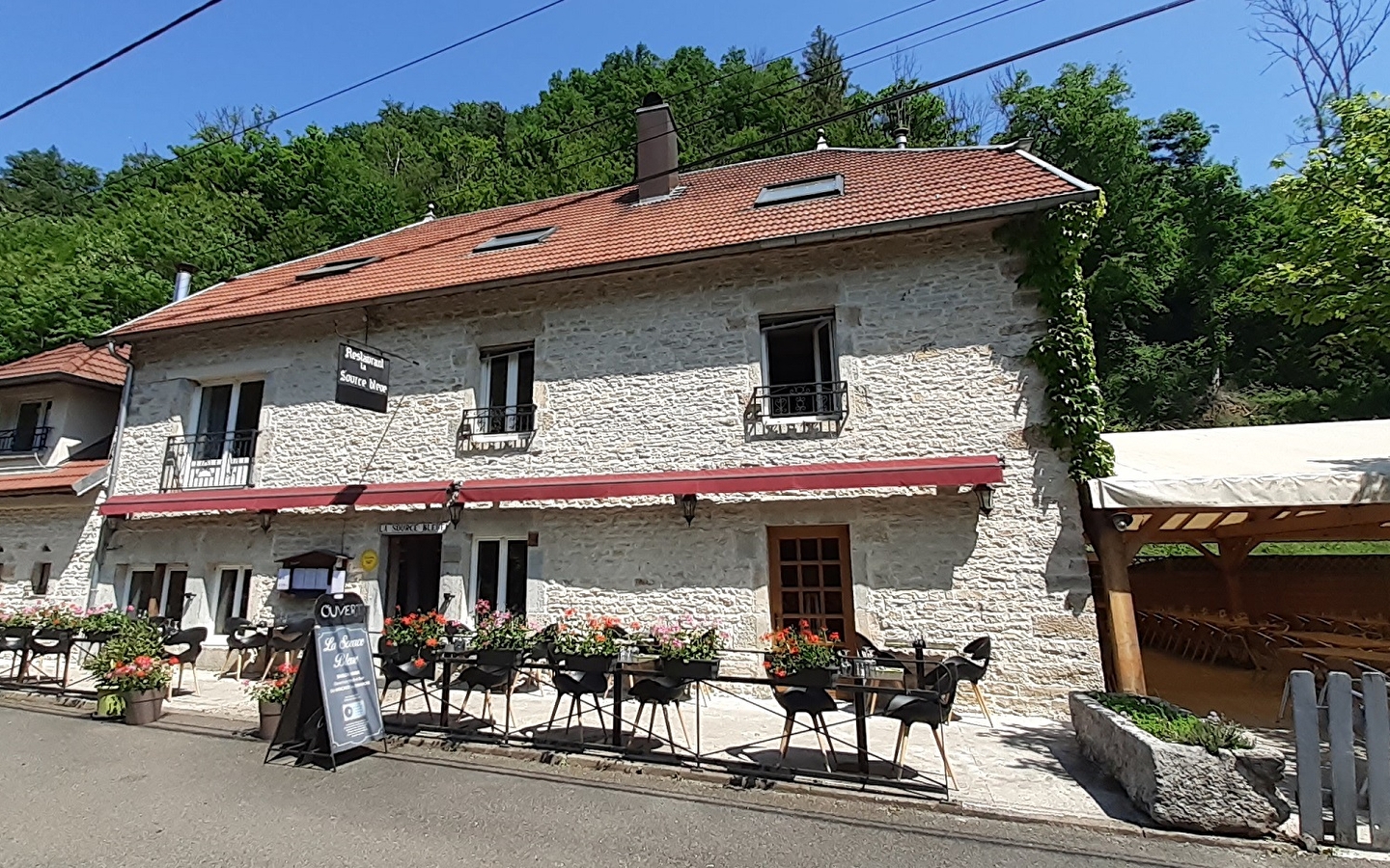 Les Chambres d'hôtes de la Source Bleue