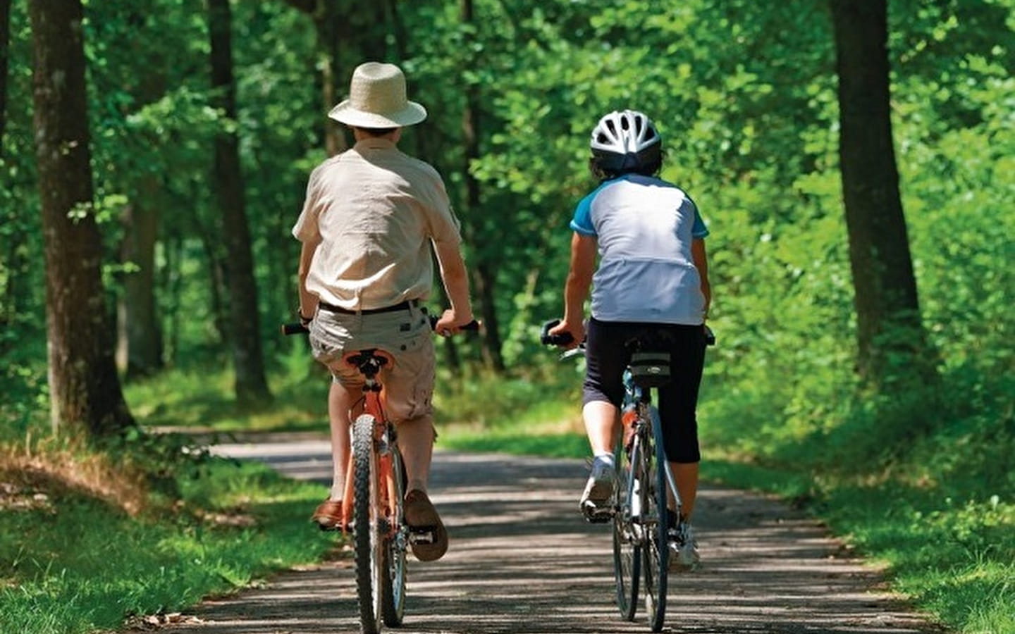 Balade à vélo dans la forêt de Chailluz