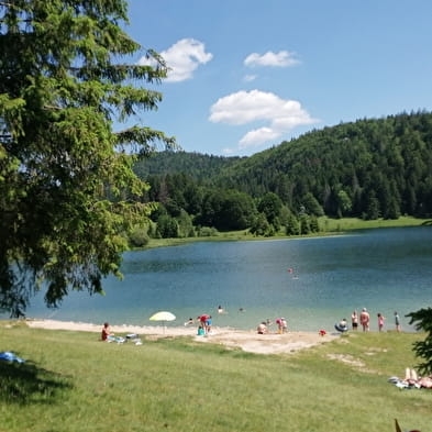 Baignade au lac Genin