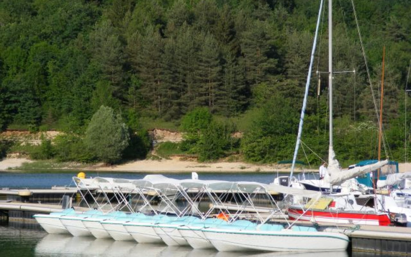 Bateau Vert Location