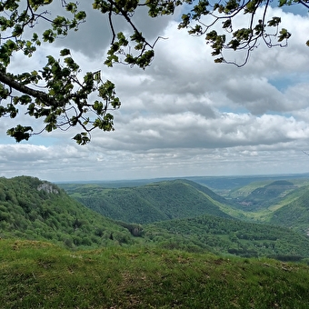 Rocher du Moine - MOUTHIER-HAUTE-PIERRE