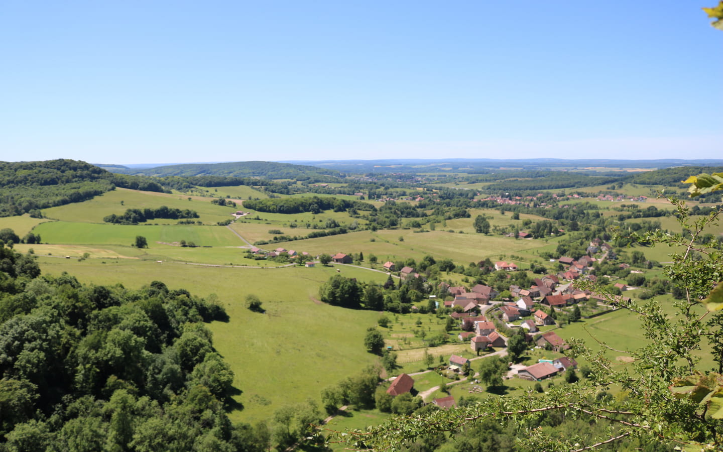 Espace Naturel Sensible des Roches de Nans et du Bois de Châtel à Uzelle