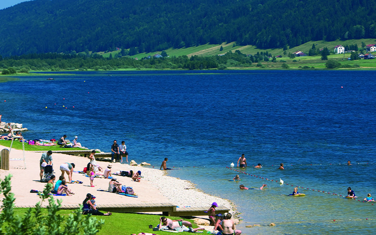 Baignade au lac des Rousses