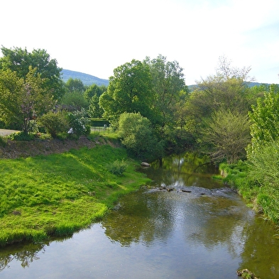 Camping Municipal de Nivigne-et-Suran
