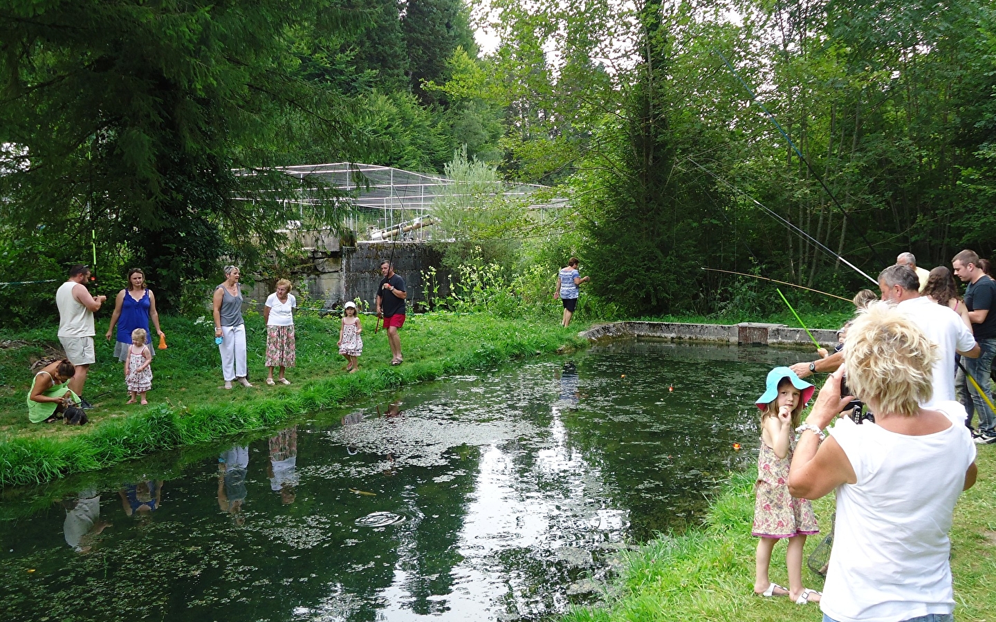 Pêchez la truite en famille