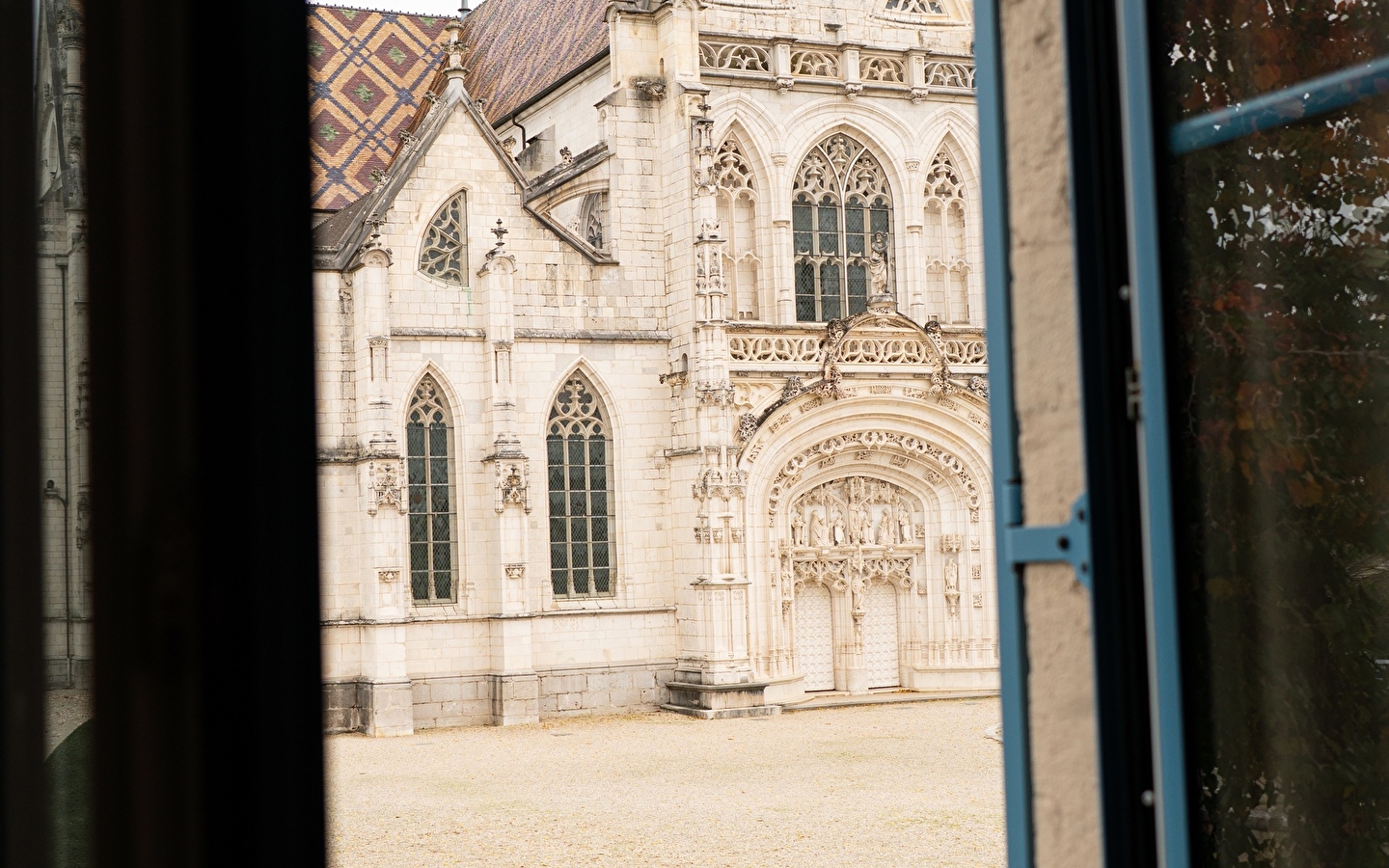 La Loge Marguerite d'Autriche - Appartement d'exception face au Monastère Royal de Brou.