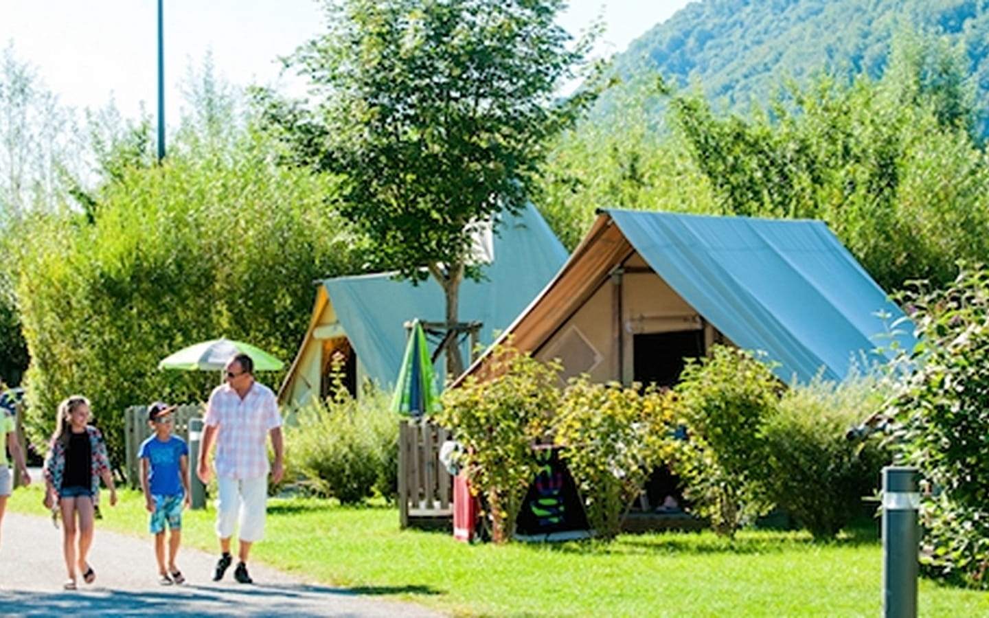 Camping écologique la Roche d'Ully 