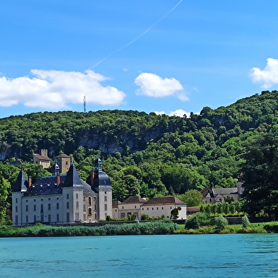 Aire de pique-nique sur la Via Rhôna