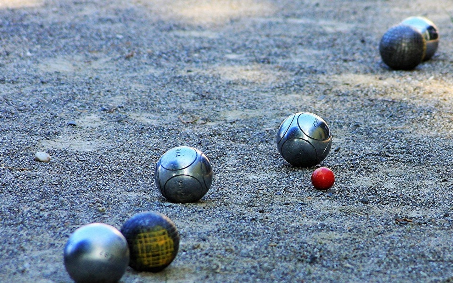 Concours de pétanque