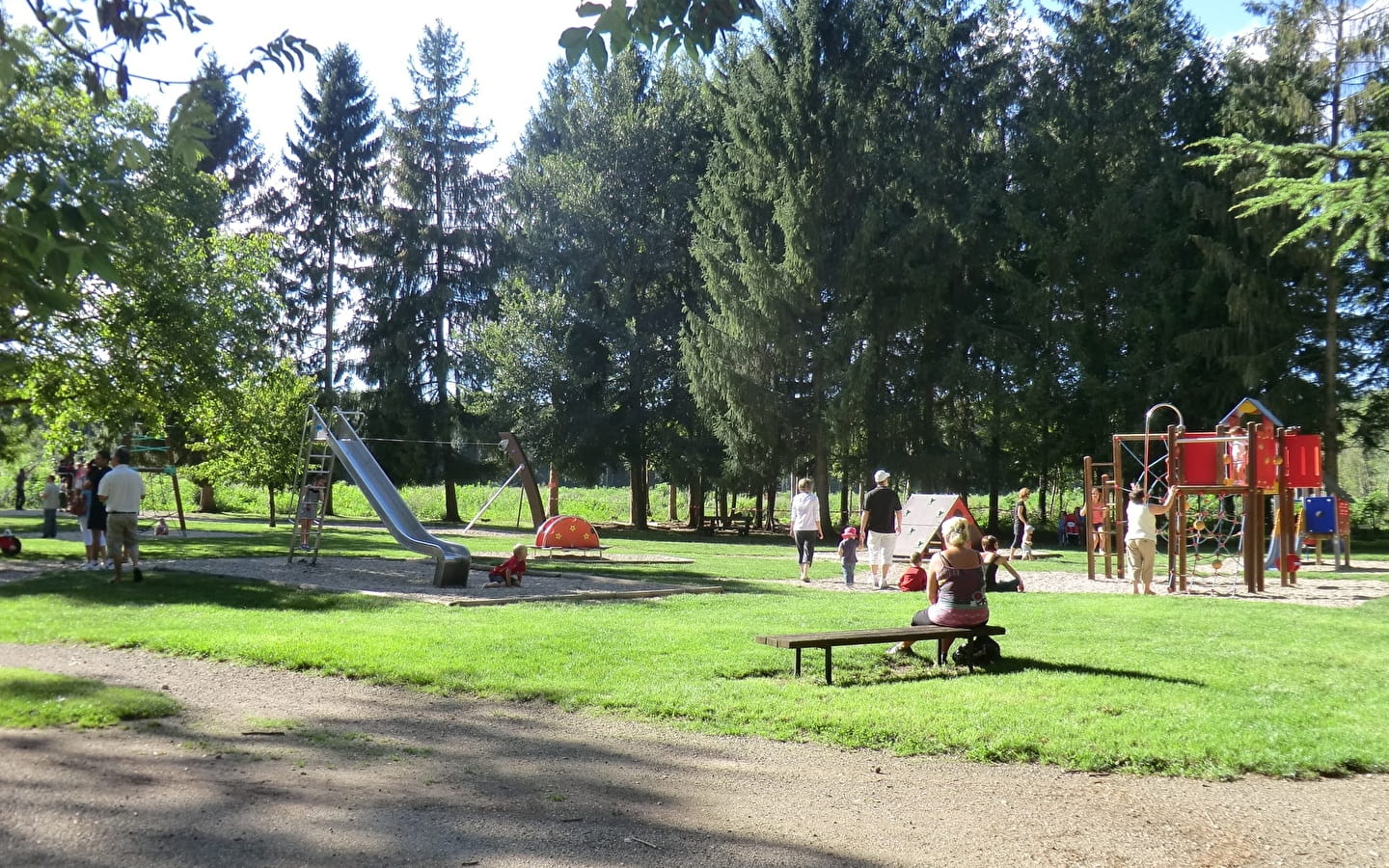 Aire de pique nique Parc des Vernaux