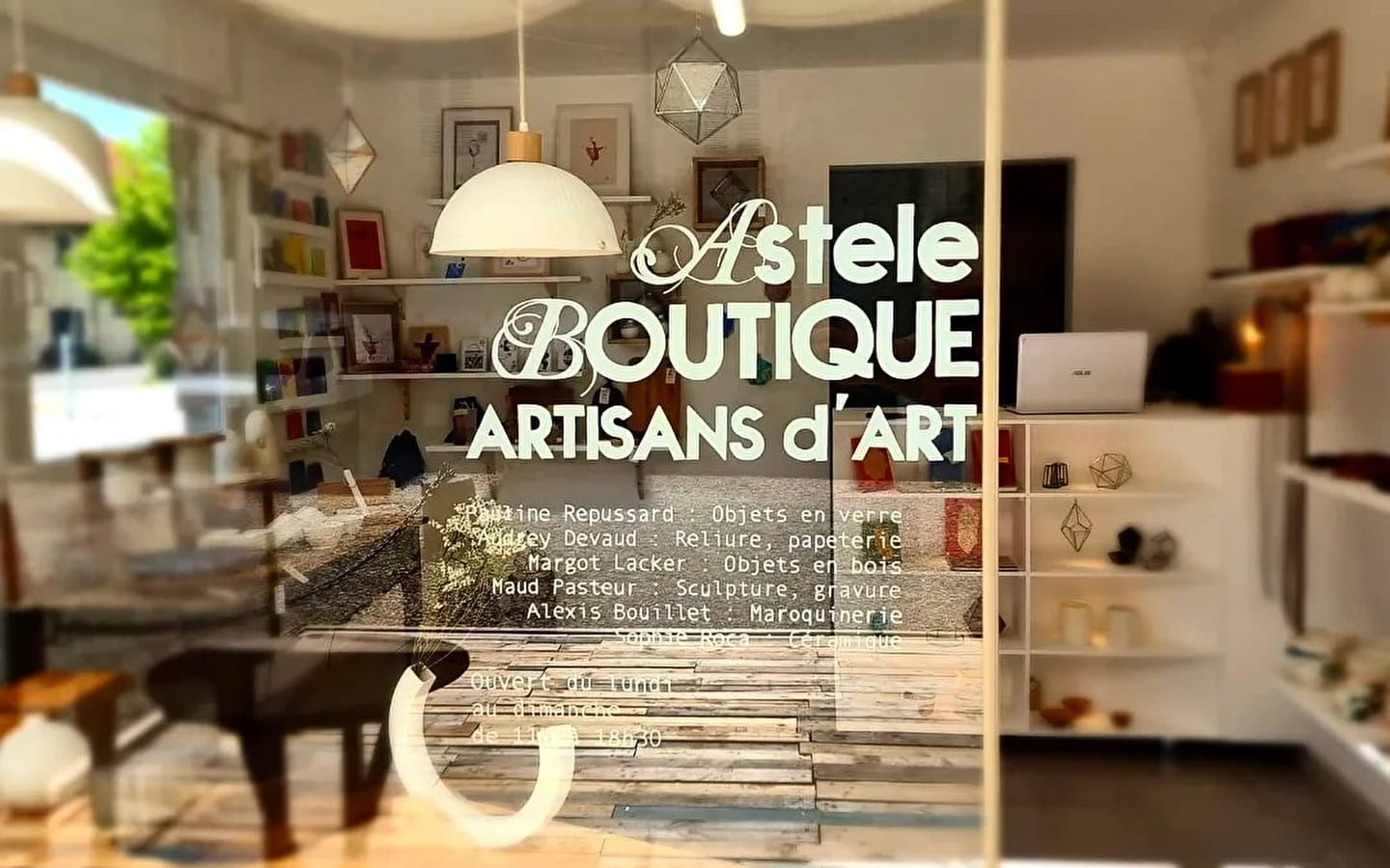 L' Astele boutique