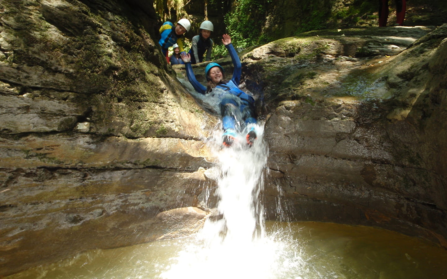 Rev'asion, randonnée aquatique, canyoning, escalade