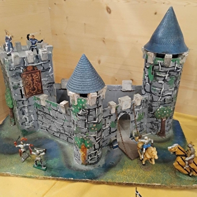 Un siècle de châteaux-jouets