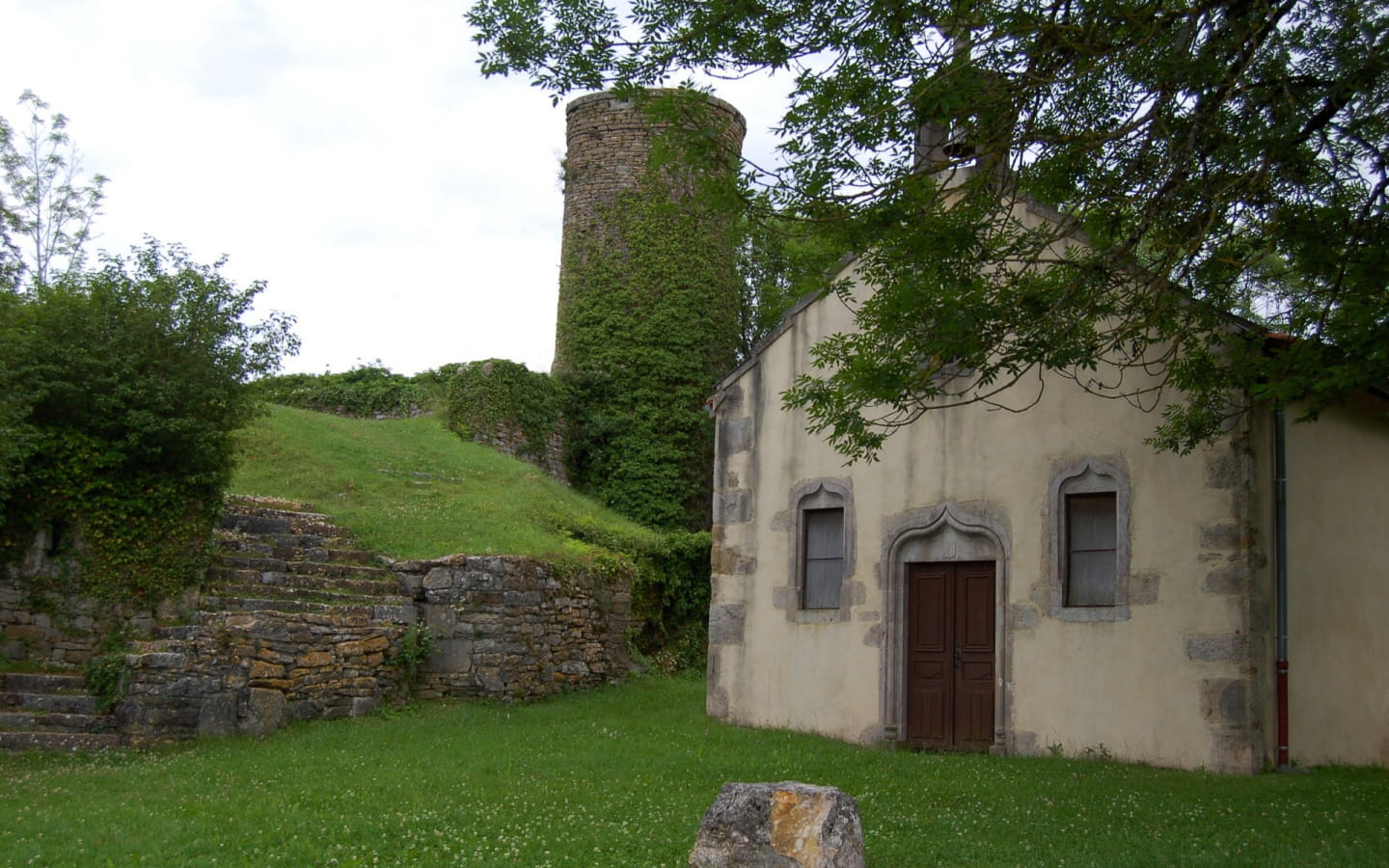 De gorges en crêtes