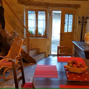 La Petite Ecurie - VAL SURAN