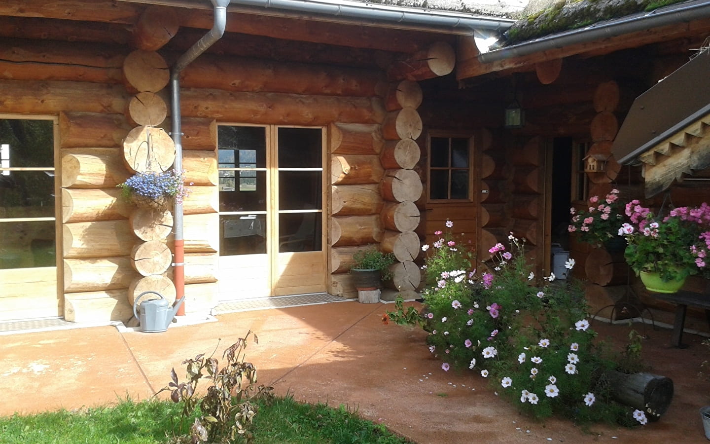 Les Humaneries - Appartement 'Le Lodge Deer' en chalet - B402FLO02