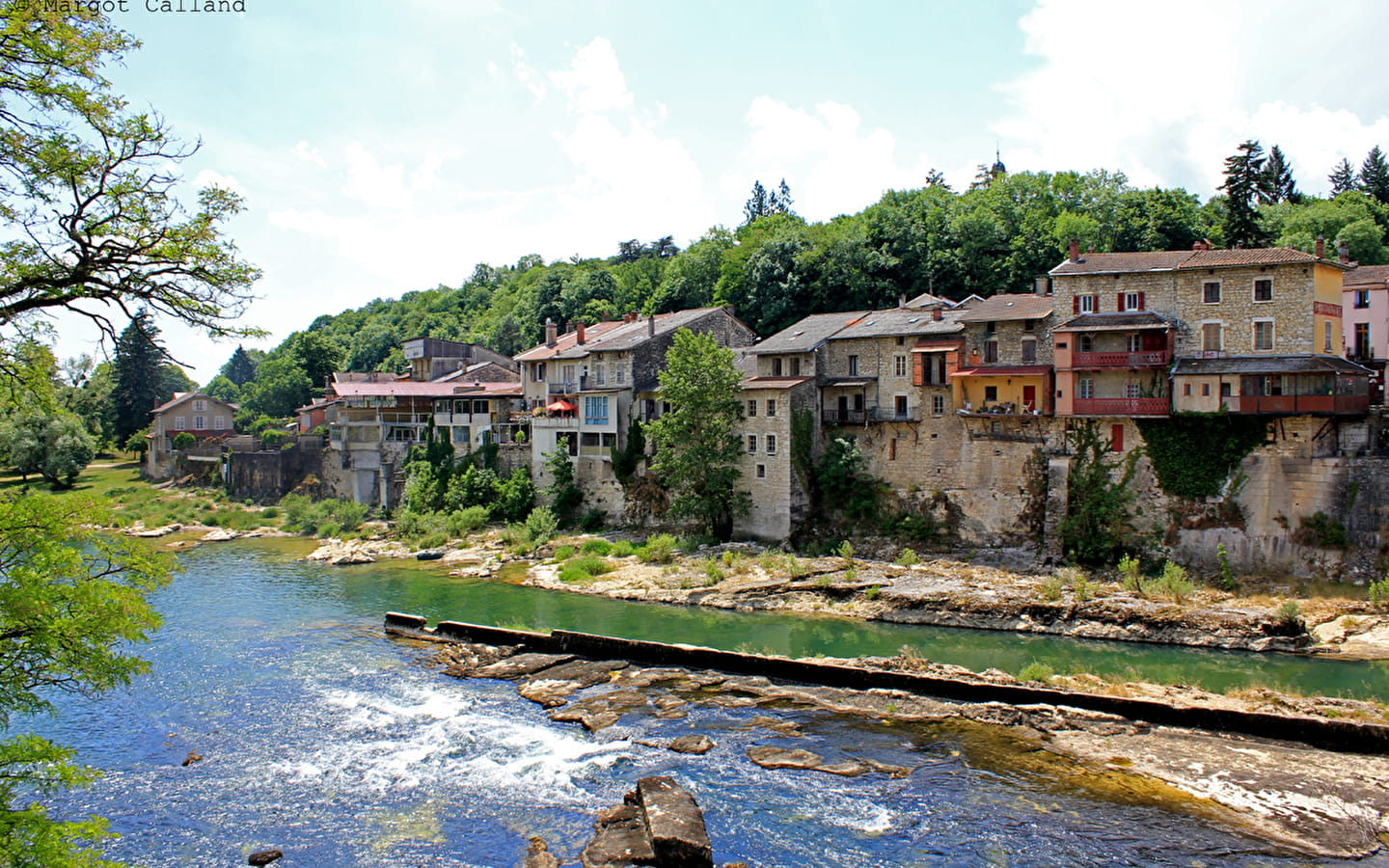 Neuville-sur-Ain