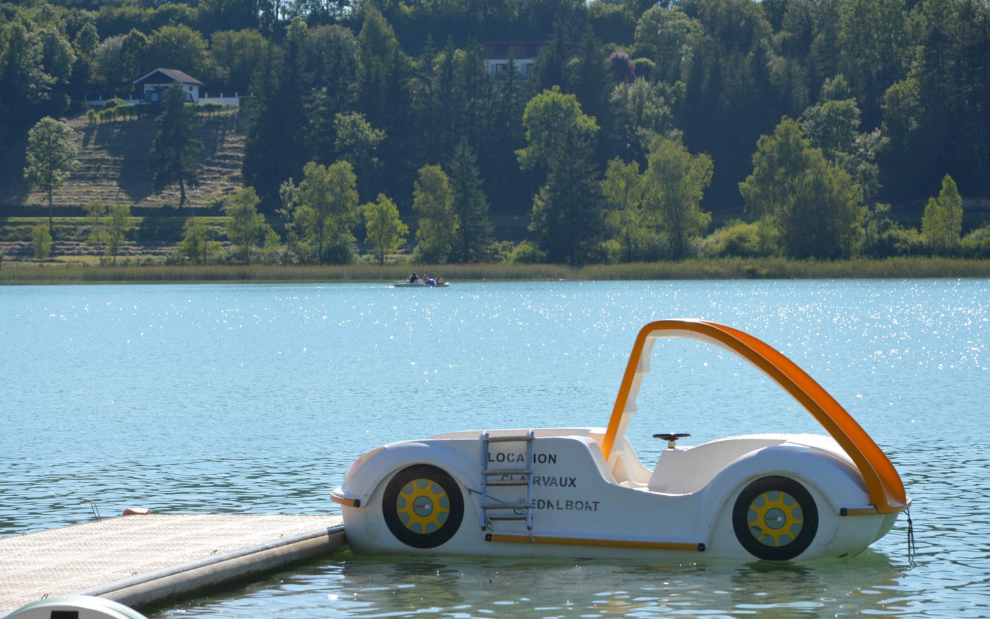 Clairvaux pedal boat 