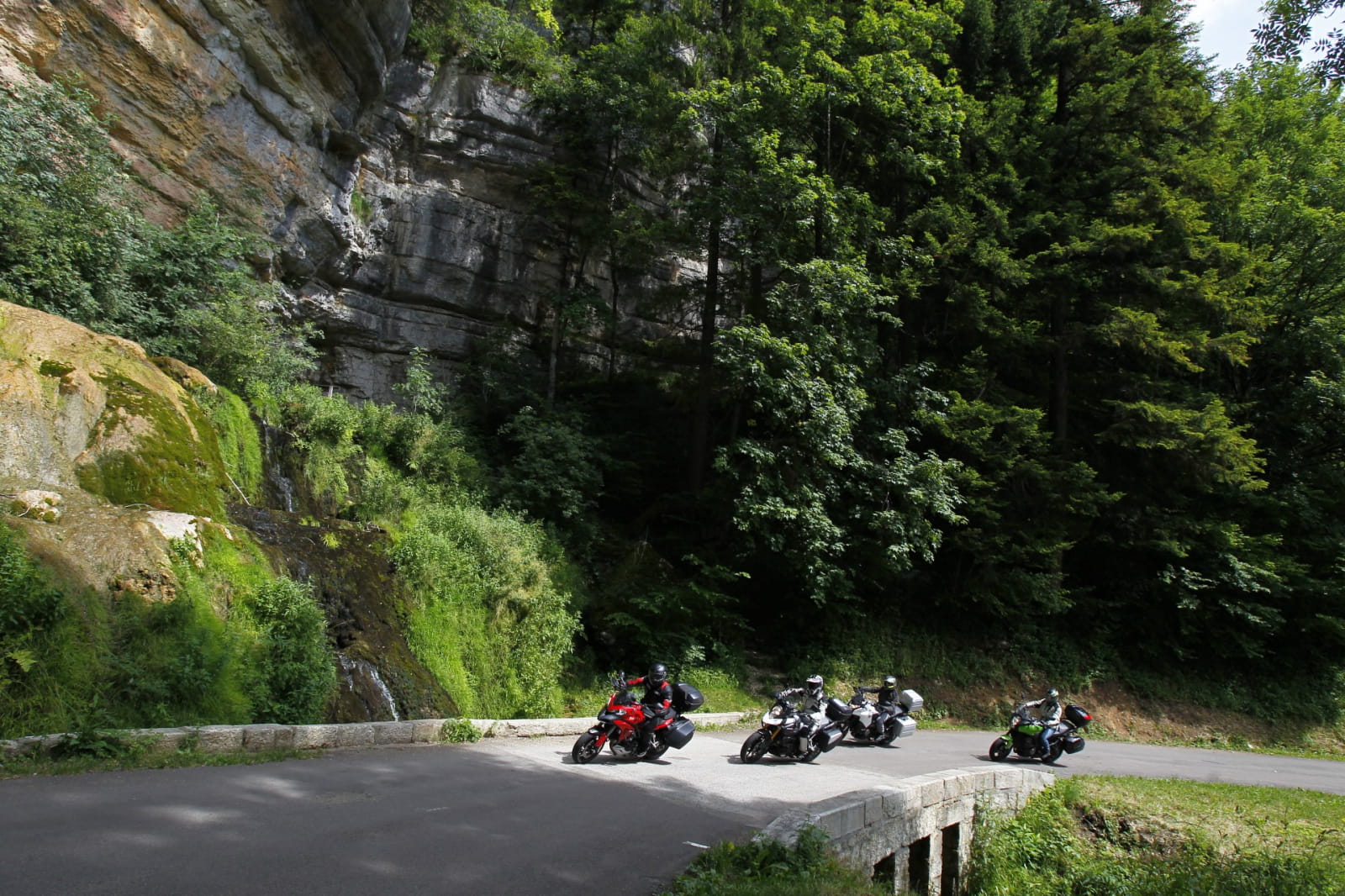 video road trip moto jura