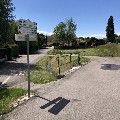 Promenade à travers les écuries (Arbère-Grilly)