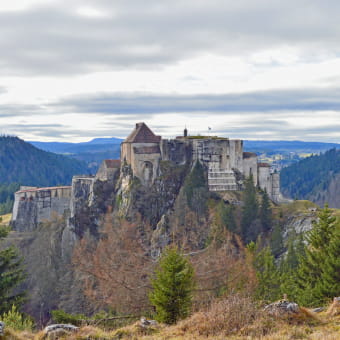 Château de Joux - LA CLUSE-ET-MIJOUX