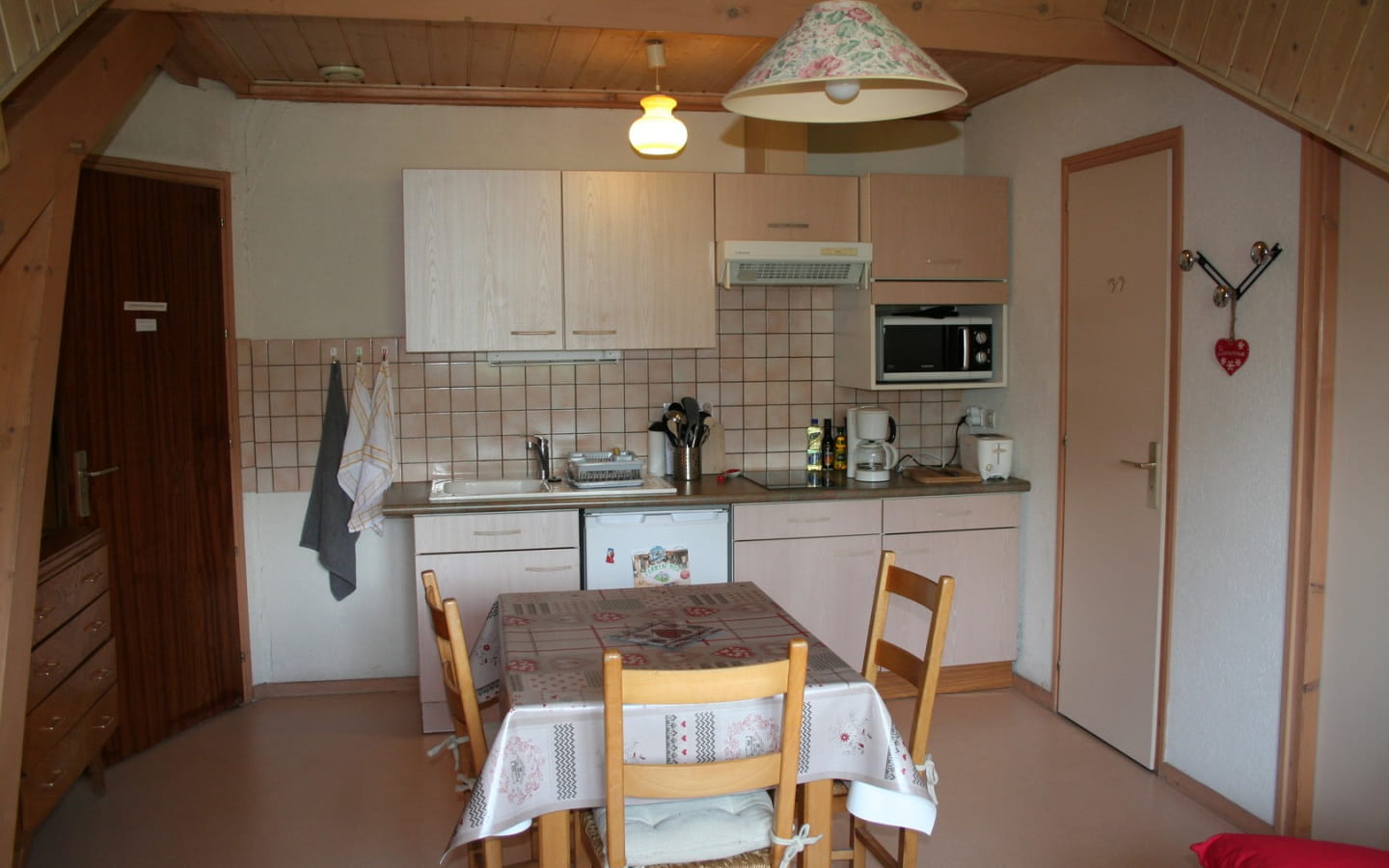 Studio (Renard) en maison mitoyenne - R322BAIST