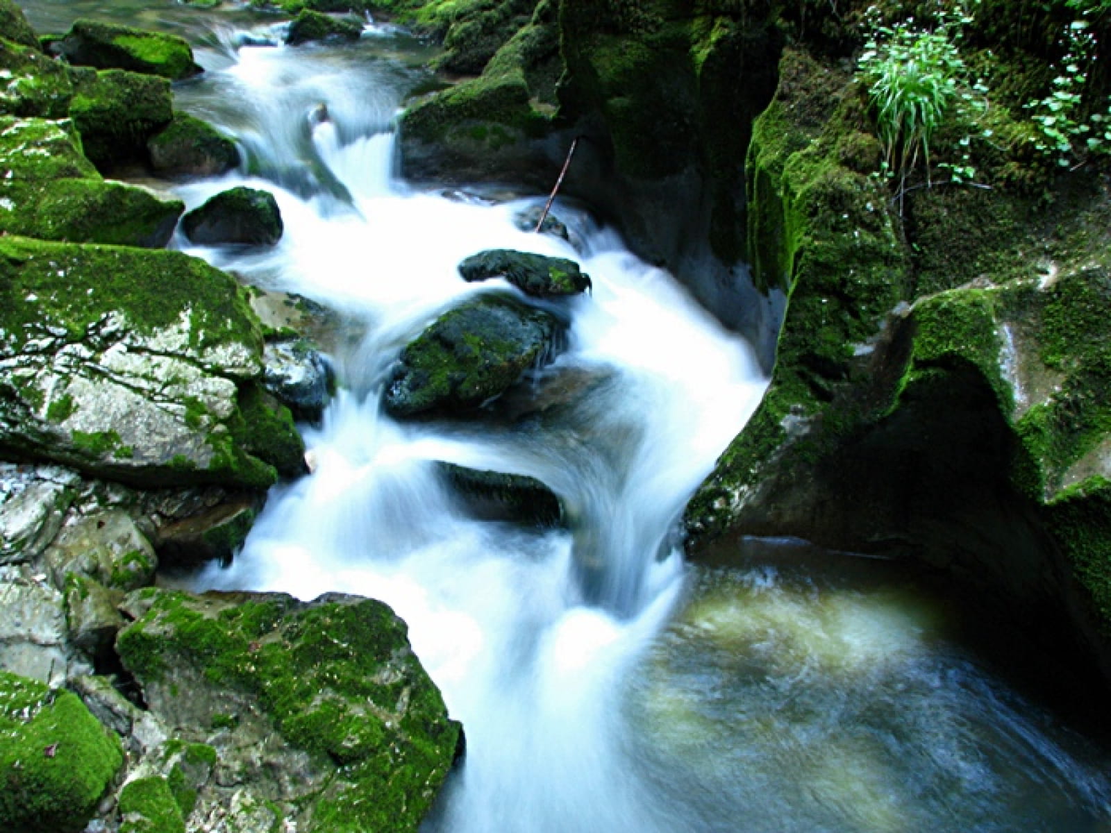 Les de l'Abîme Montagnes du Jura Les de l'Abîme Montagnes du Jura