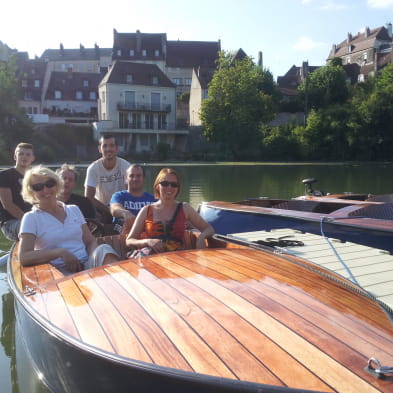 Location de bateaux électriques : Une Belle Aventure