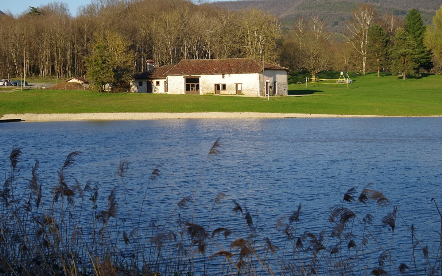 Domaine de pêche à l'étang de la Grange du Pin