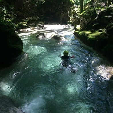 Canyoning avec Rev'asion