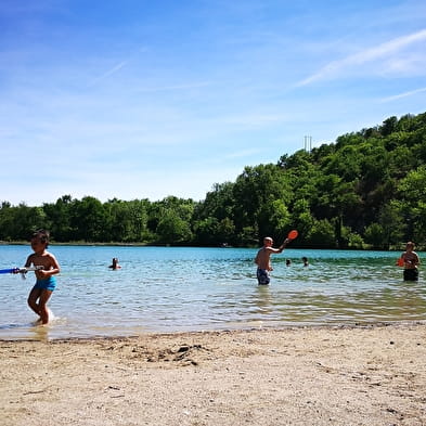 Baignade au lac de Virieu-le-Grand