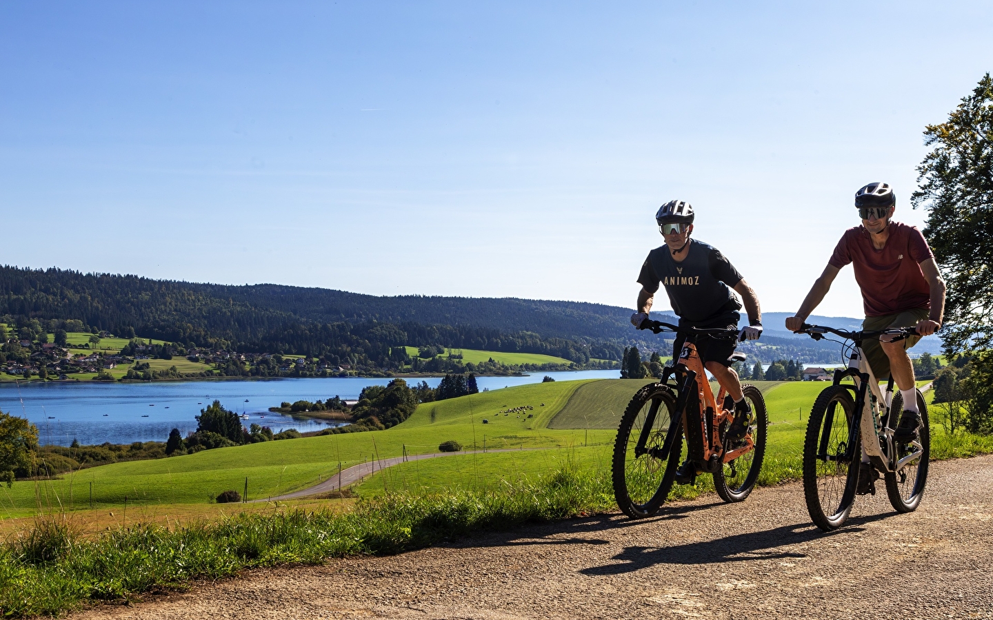 Tour du Lac Saint-Point