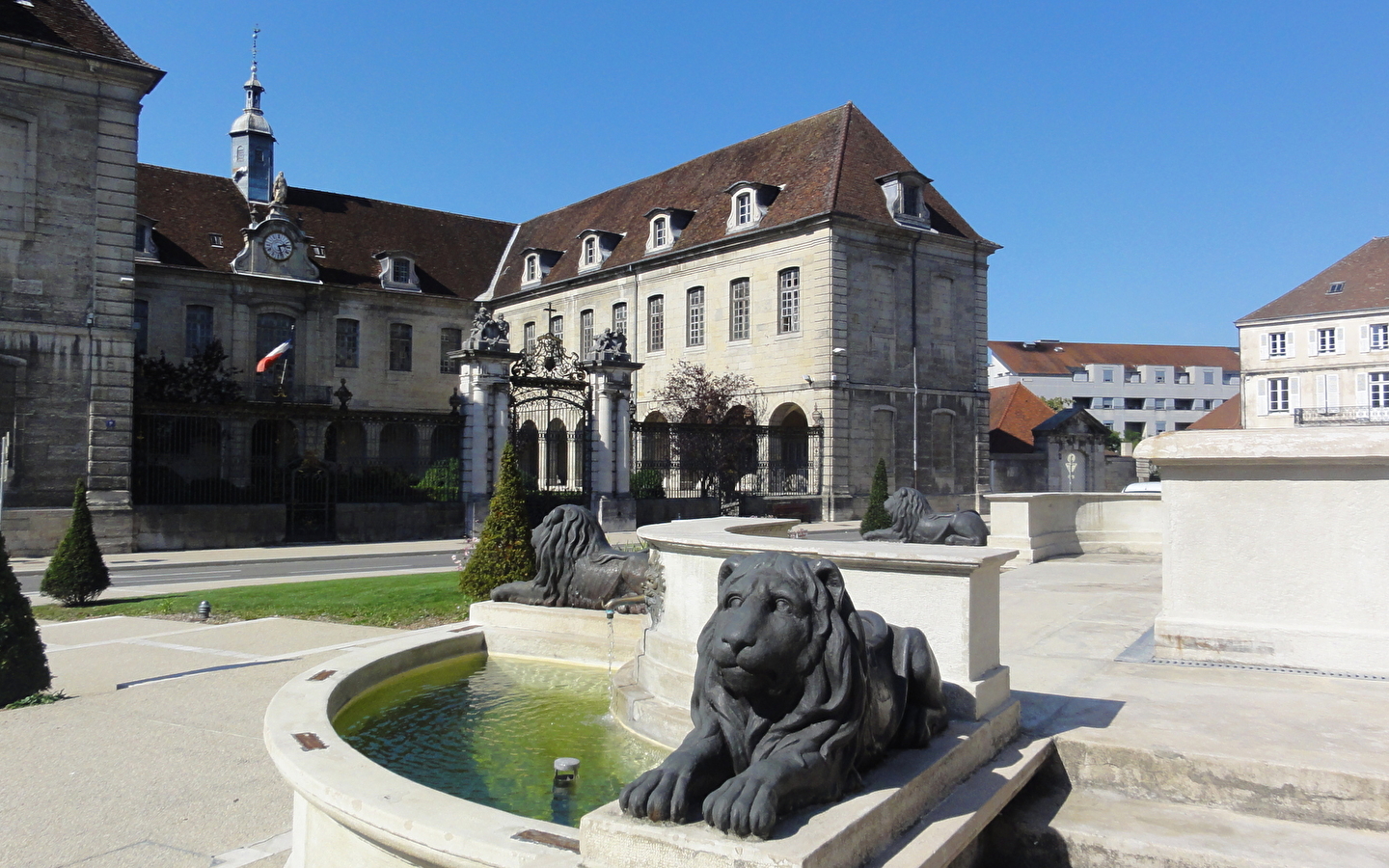 Visite guidée des apothicaireries de l'Hôtel-Dieu