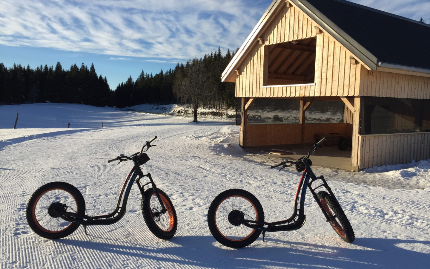 Alpage des Granges Raguin - Trottinettes électriques, bouées et raquettes