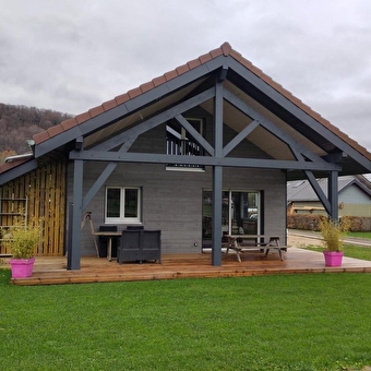 Cerise sous le château - SANCEY