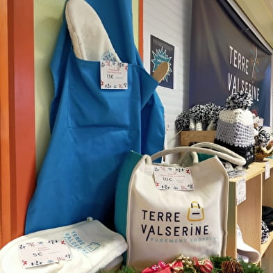 La boutique de l'Office de Tourisme Terre Valserhône