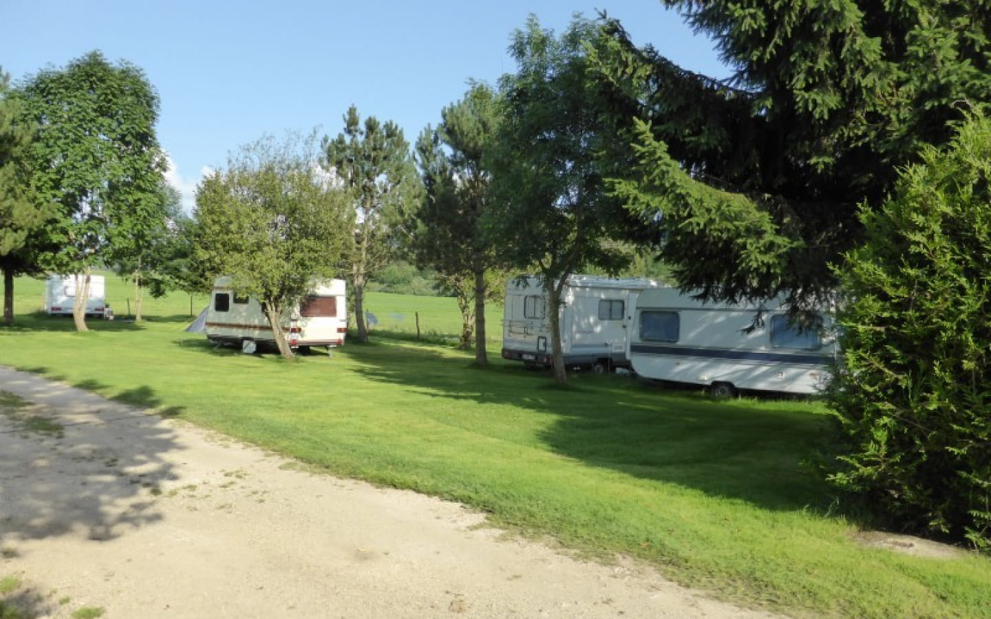 Aire de camping-cars - Arc-sous-Cicon