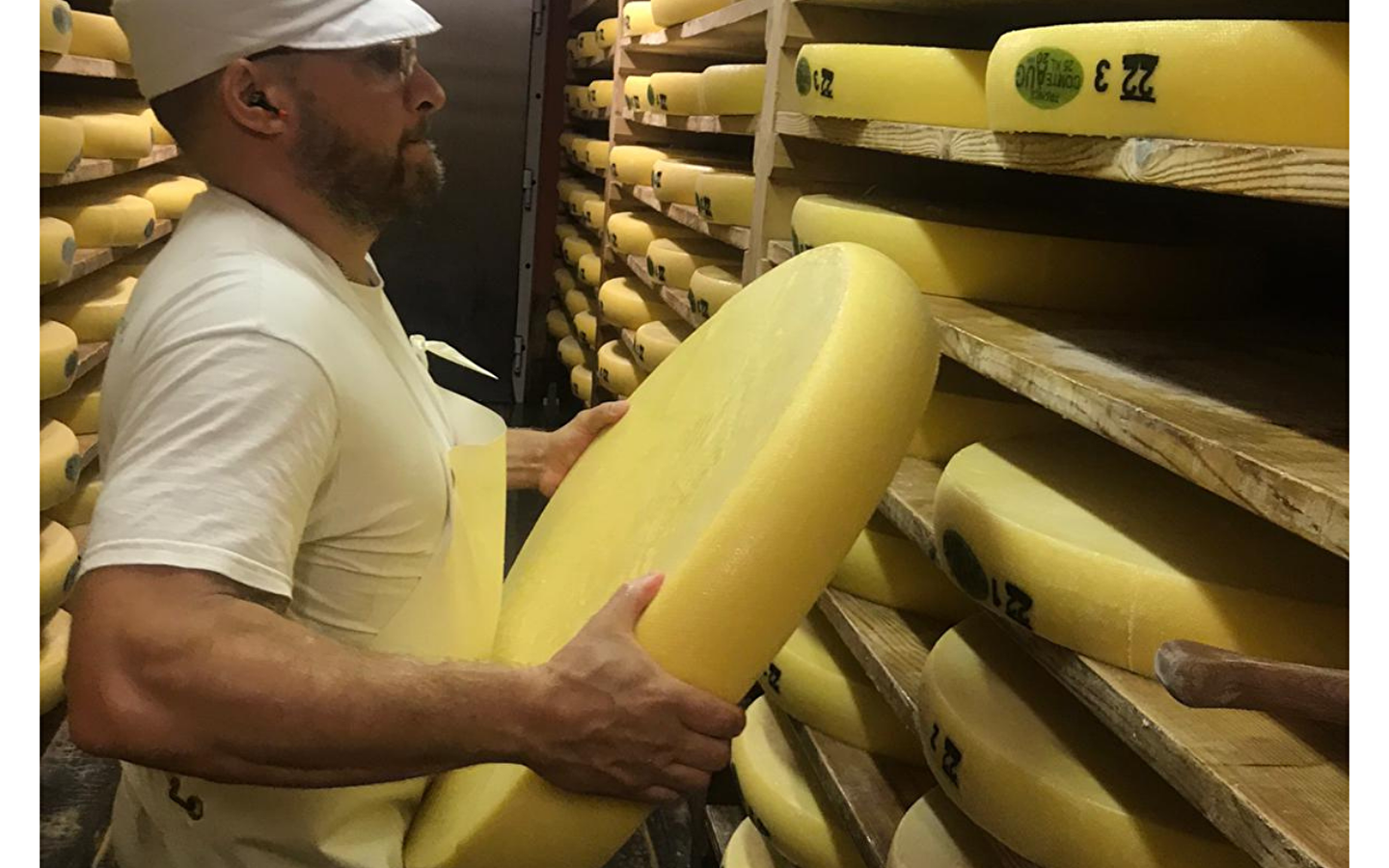 Visite guidée de la fruitière à comté de Passavant