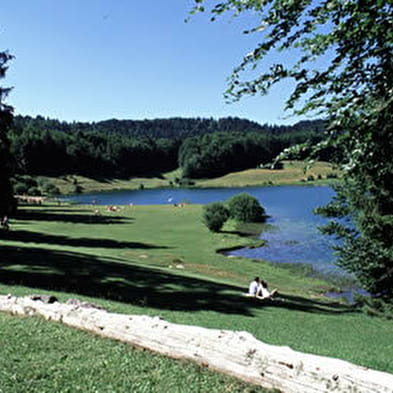 Baignade au lac Genin