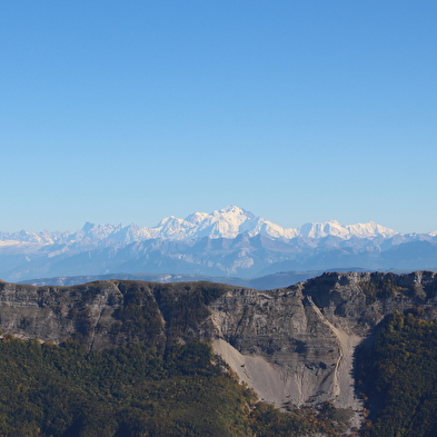 Randonnée pédestre - Crêt de Chalam depuis Forens