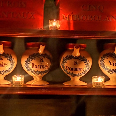 Lumières de fête à l'apothicairerie