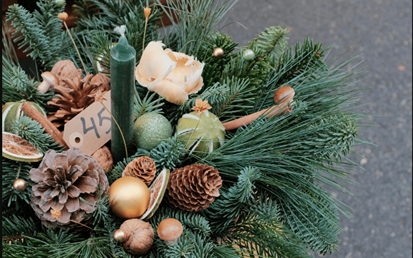 Composition florale festive