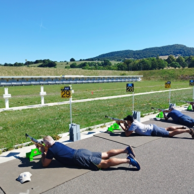 Cours de biathlon avec l'ESF aux Plans d'Hotonnes