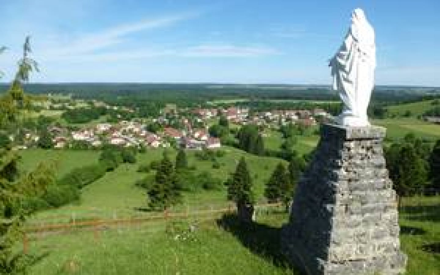 Le sentier du village de Bonnevaux